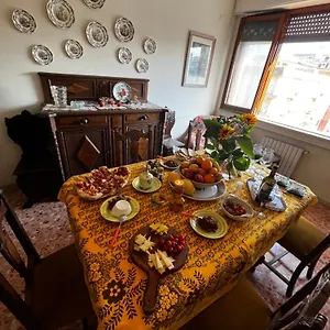 https://friends-palermo.sicilyhotelsitaly.net