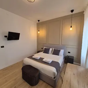 https://casa-enea-milano-navigli.it-lombardy.com